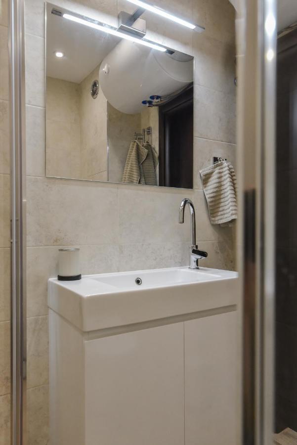 The Grunge Spot - Charming New 1-Bedroom By Flat Mаnager Sófia Exterior foto